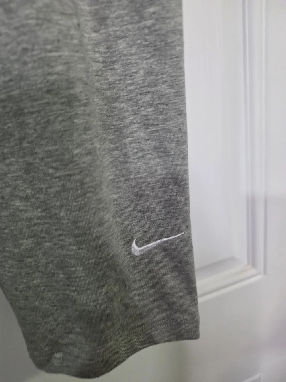 Nike Plus Size Heather Gray Cropped Leggings